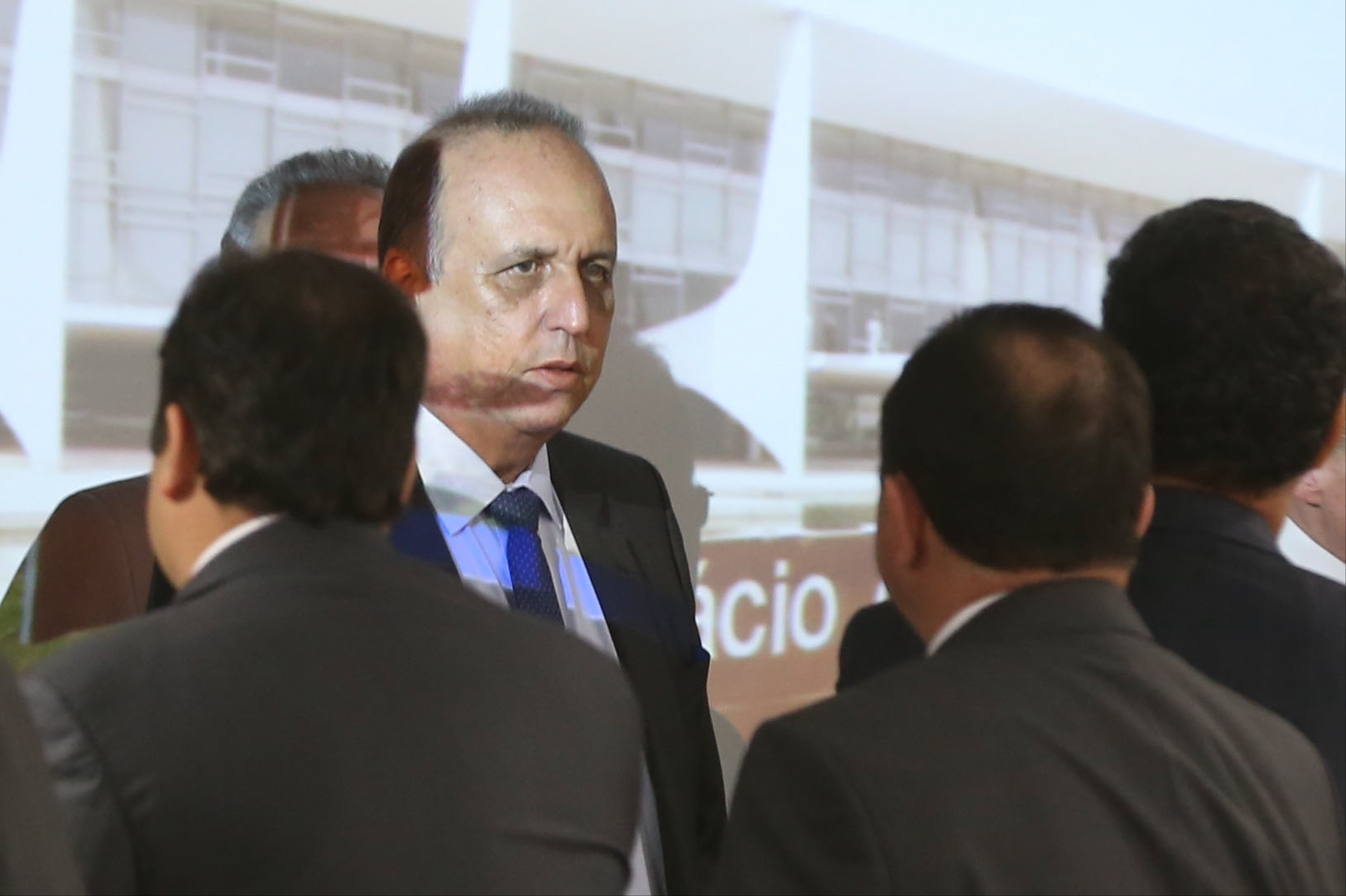 Brasília - O governador do Rio de Janeiro, Luiz Fernando Pezão, durante reunião com o presidente Michel Temer, no Palácio do Planalto (Valter Campanato/Agência Brasil)