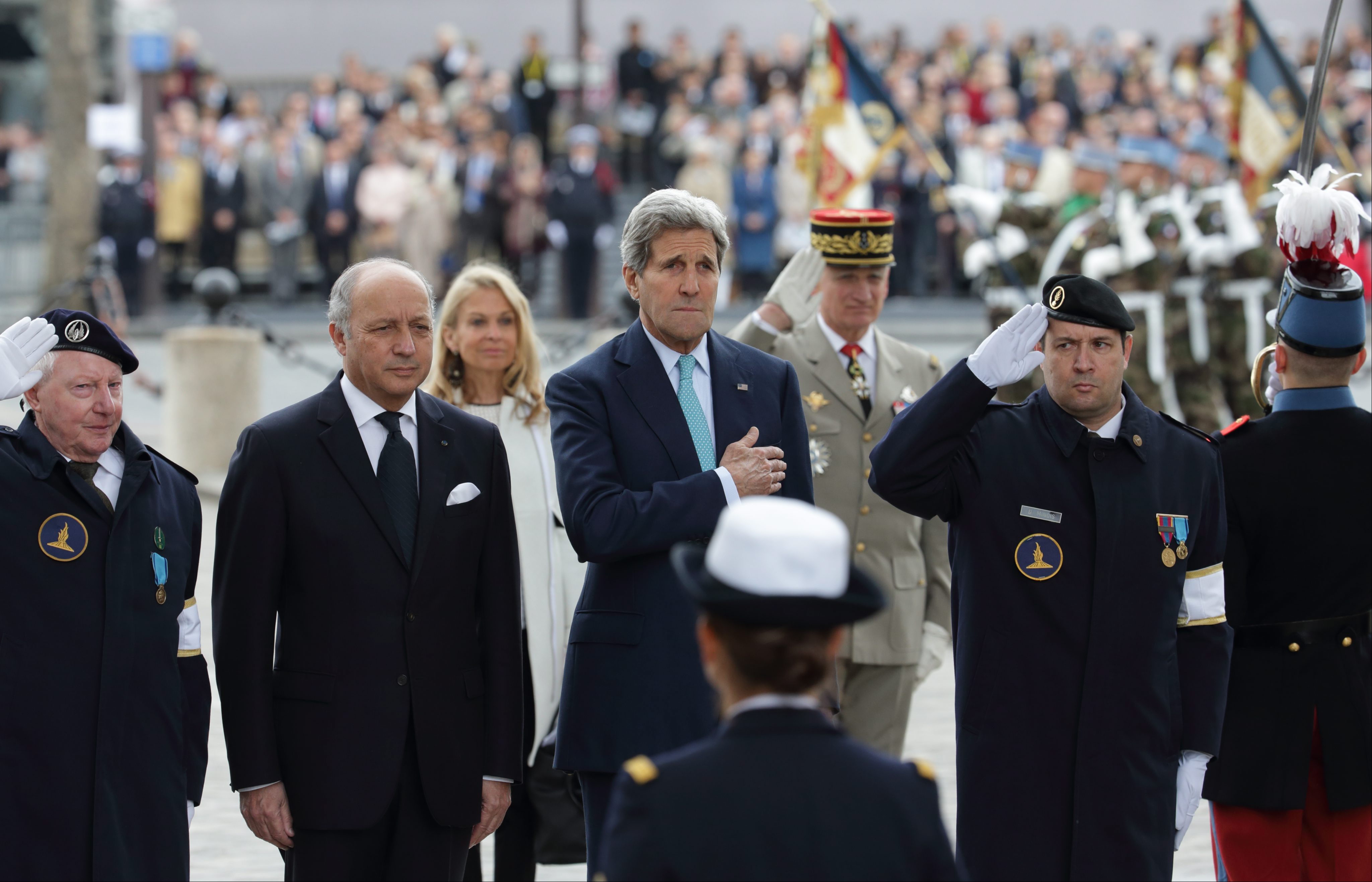 O secretário de Estado norte-americano, John Kerry, participou das comemorações em Paris