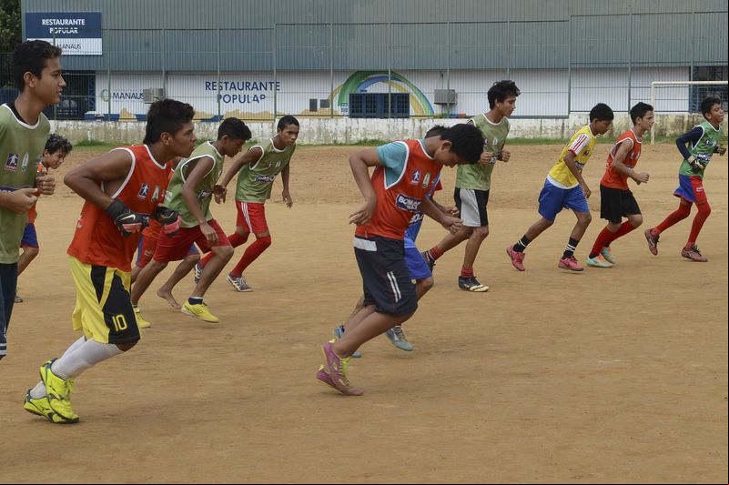 Programa de esporte para crianças em manaus