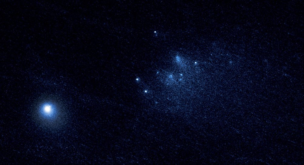 Em vez de um grande objeto, os cientistas viram 25 pontos luminosos nas imagens do Hubble que comprovam que o cometa iniciou a fase de desintegração e dispersão de suas partes no espaço
